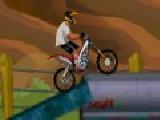 Play Motoman stunts now