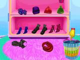 Play Anna's closet makeover now